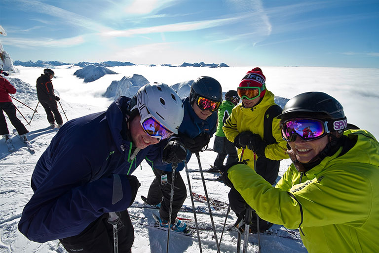 Group skiing