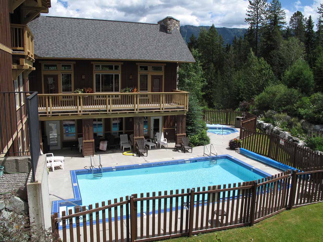 Timberline Lodge - Outdoor Pool & Hot Tub