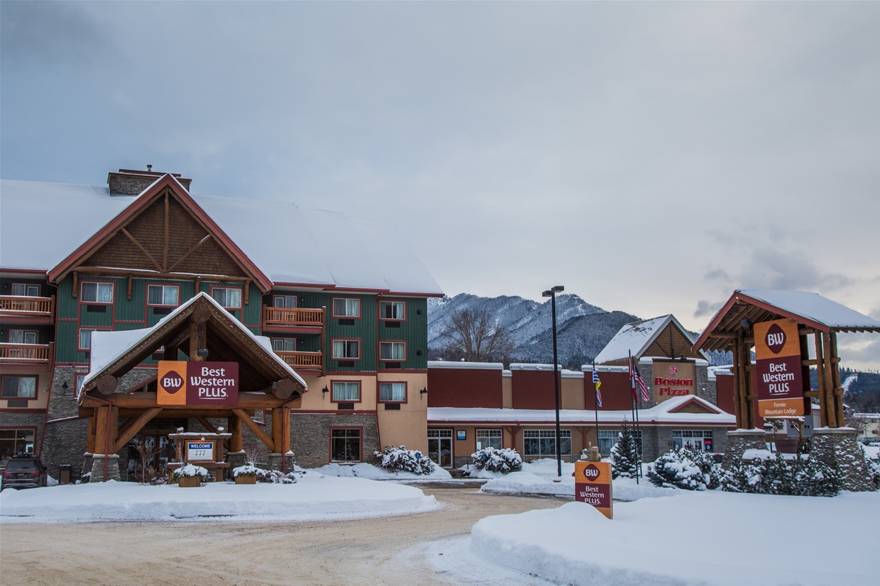 Best Western Plus Fernie Mountain Lodge in Winter