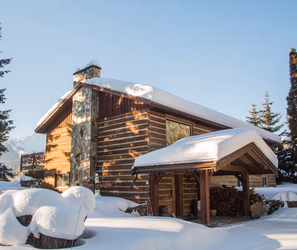 Image of Canadian Powder Tours Lodge