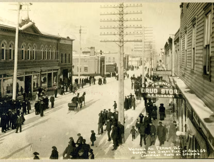 Victoria Avenue (2nd Ave) ca. 1907 before the Great Fire