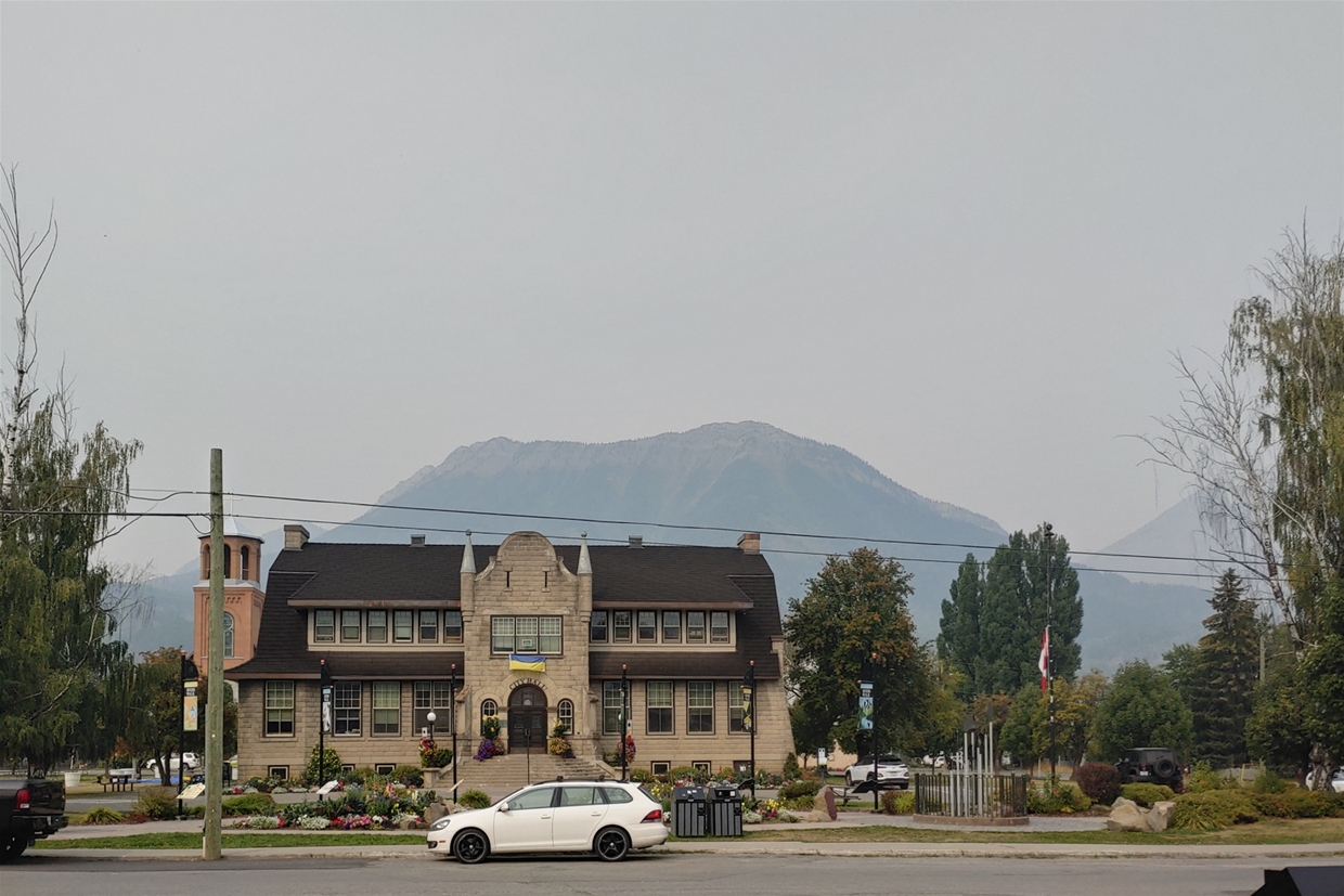 Sept 12th 2022, 12pm - Fernie sky looking northwest at City Hall