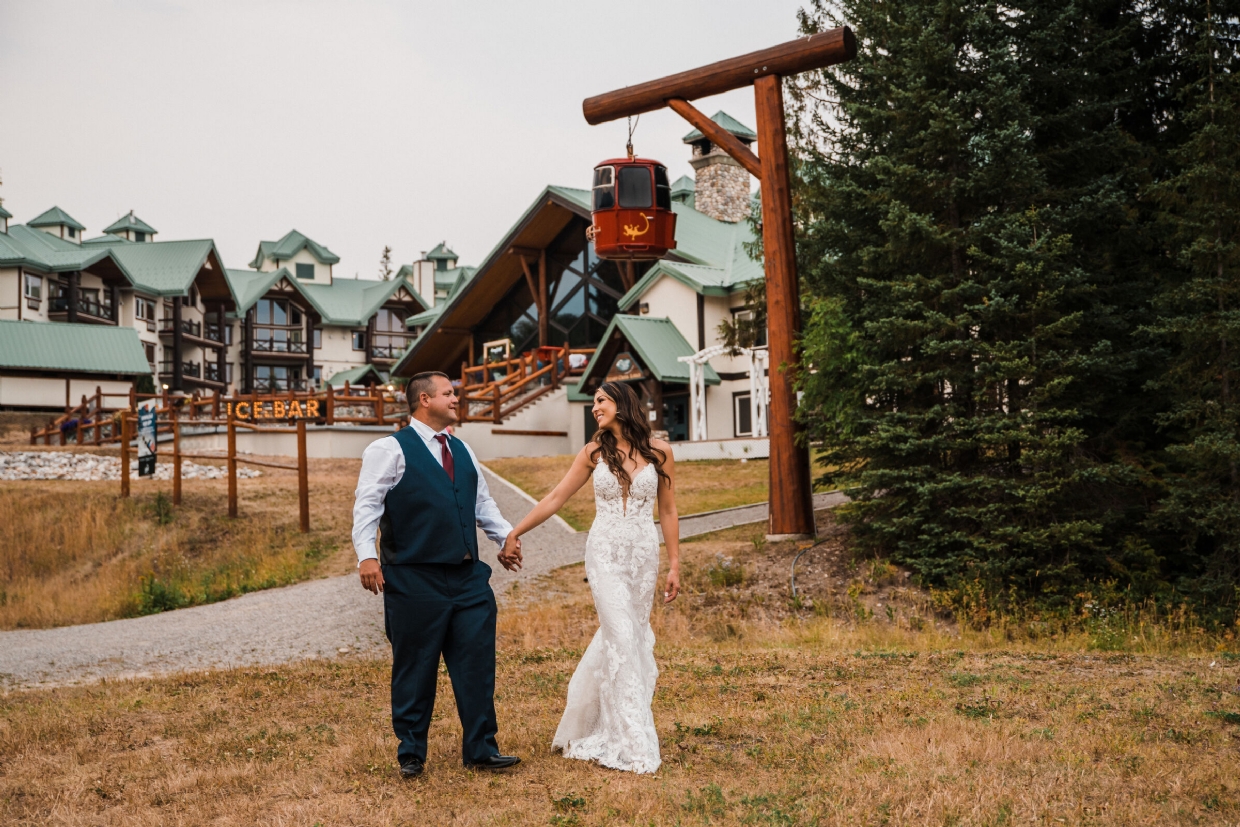 Late Summer Wedding at Lizard Creek Lodge