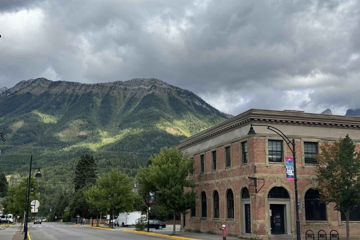 Mt Fernie from Historic Downtown. 9.30am, Saturday, August 24th, 2024. 