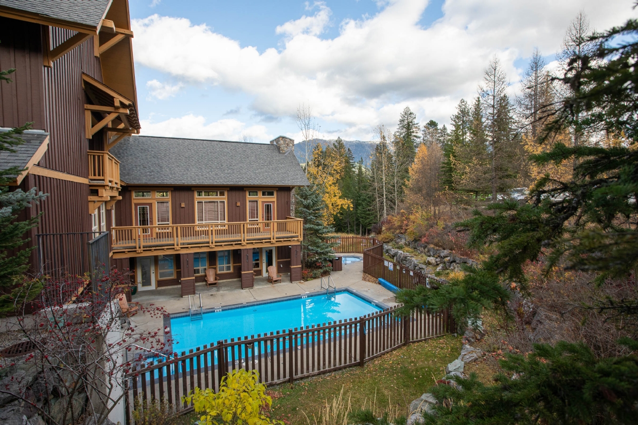 Timberline Lodge - Outdoor Pool & Hot Tub