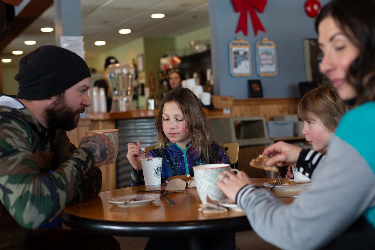 Refresh with hot lunch and coffee at the Slopeside Cafe