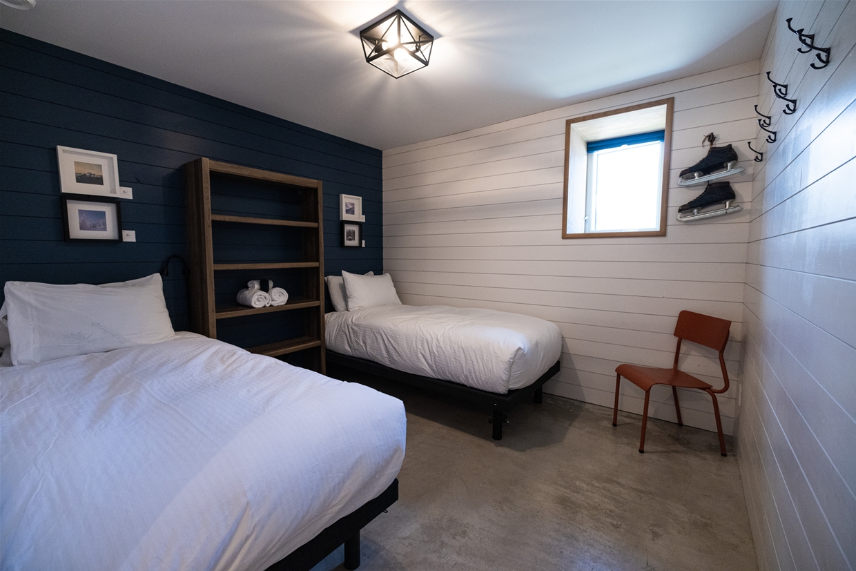 Twin room at Fernie Mountain Sanctuary