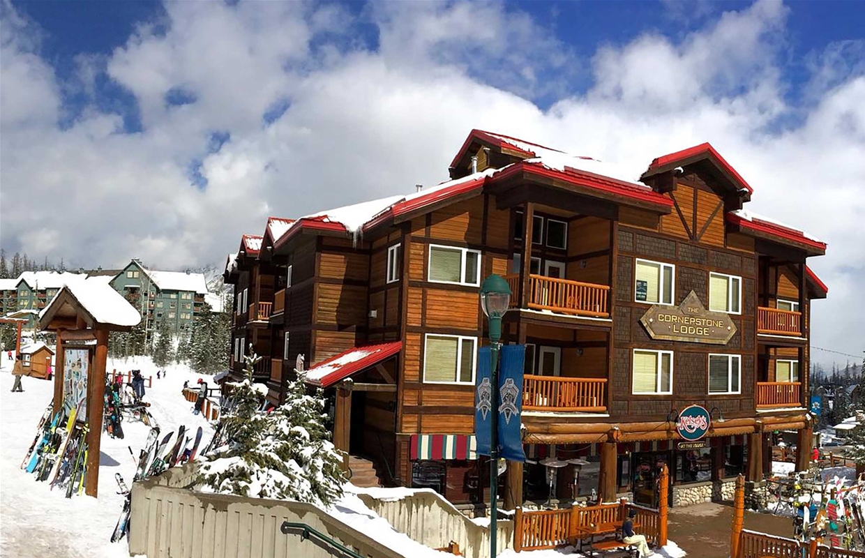Places to Stay Fernie BC - Cornerstone Lodge at Fernie Alpine Resort